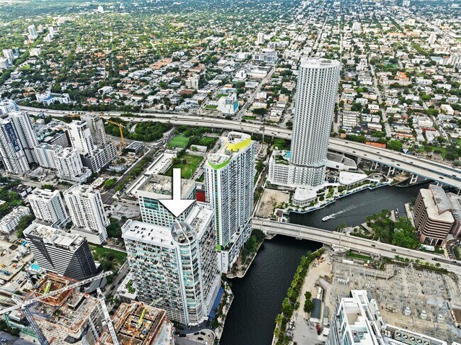 Building Photo - 690 SW 1st Ct