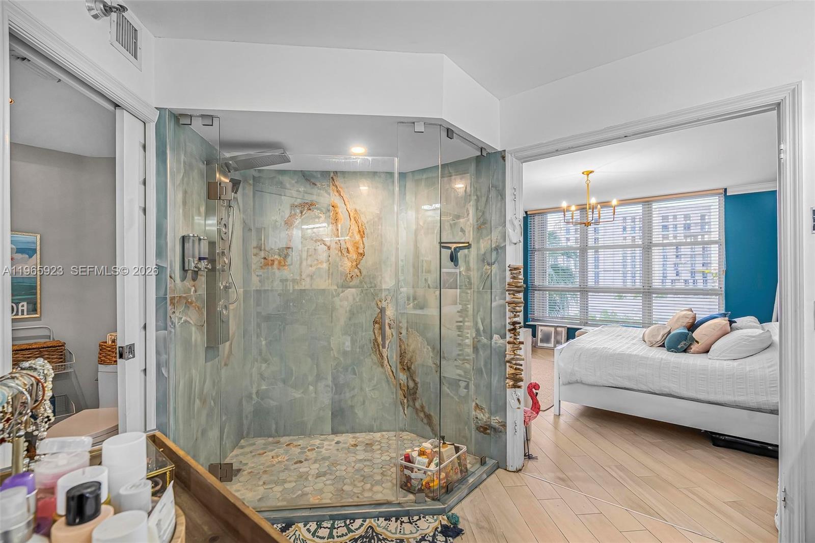 Building Photo - 3500 Mystic Pointe Dr