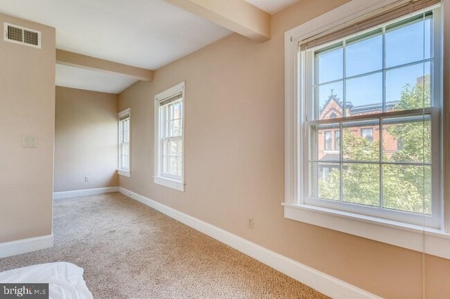 Building Photo - 1435 Bolton St