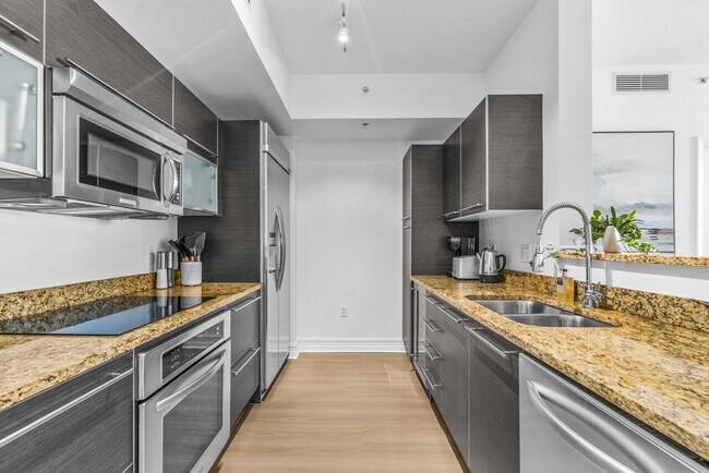 Building Photo - 550 Okeechobee Blvd