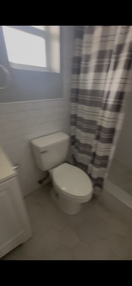 Bathroom toilet - 220 SW 9th Ave