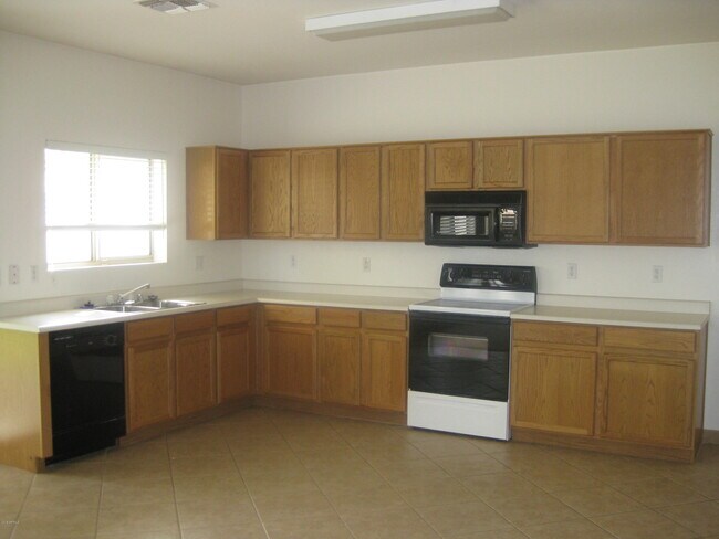 Building Photo - 1042 E Canyon Way