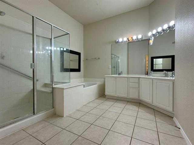 Building Photo - 1004 Southfork Dr