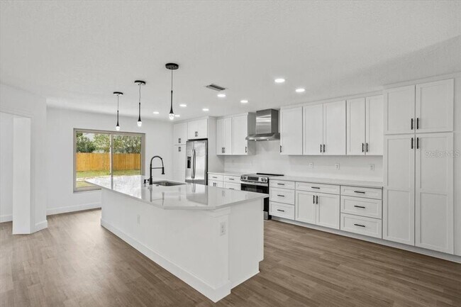 Building Photo - 2881 48th Way E