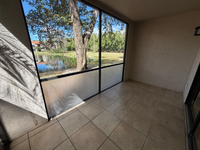 Building Photo - ANNUAL RENTAL - FURNISHED 1 BED / 1 BATH AT OASIS