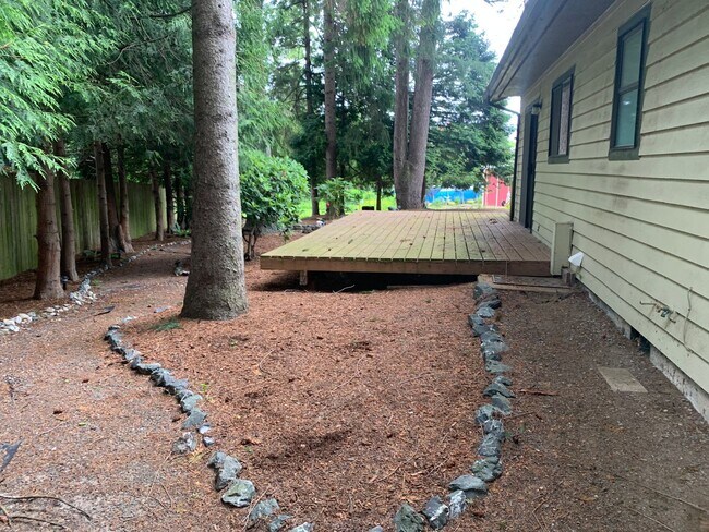 Primary Photo - Newly Updated 2 Bed. 2 Bath Home on Fenced...