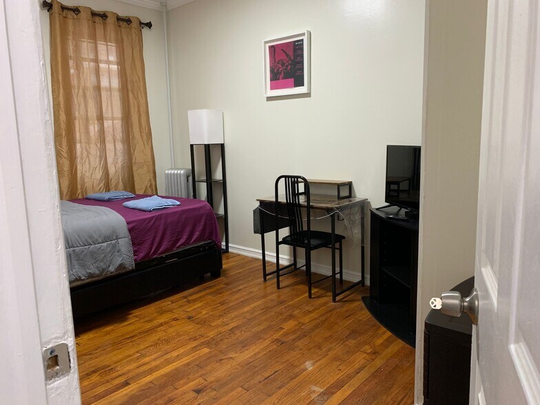 Building Photo - 4727 39th Pl