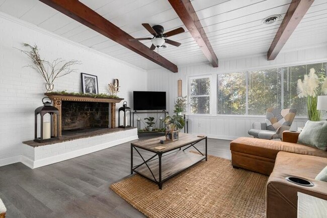 Building Photo - 1300-1330 Windsor Avenue - 1306B