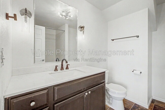 Building Photo - 3872 S Dallas St
