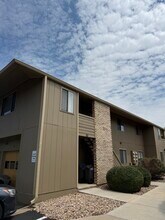 Building Photo - 1410 Crete Ct