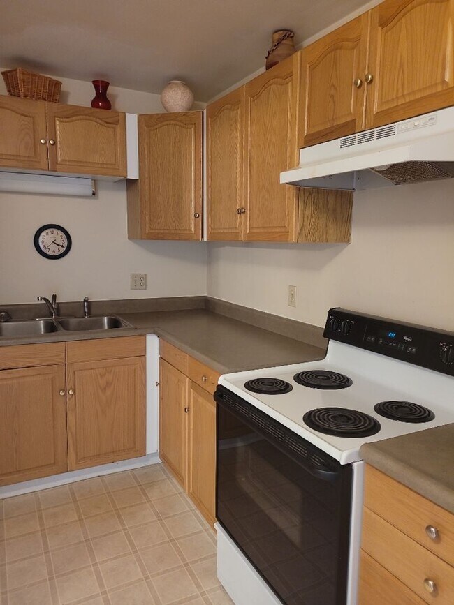 Building Photo - RBAC413