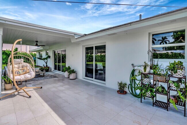 Building Photo - 359 Beacon St