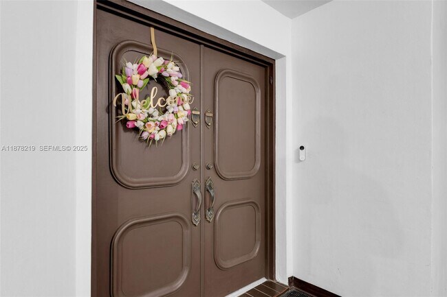 Building Photo - 13951 Kendale Lakes Cir