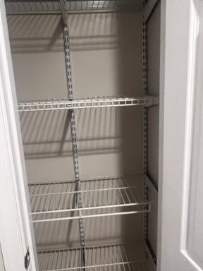 Building Photo - 8611 Flower Ave - Unit 1  - Sunny 2 Bed in Tacoma Park!  Pet’s Allowed! Parking!