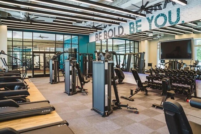 Building Photo - 503 Chatham Ave