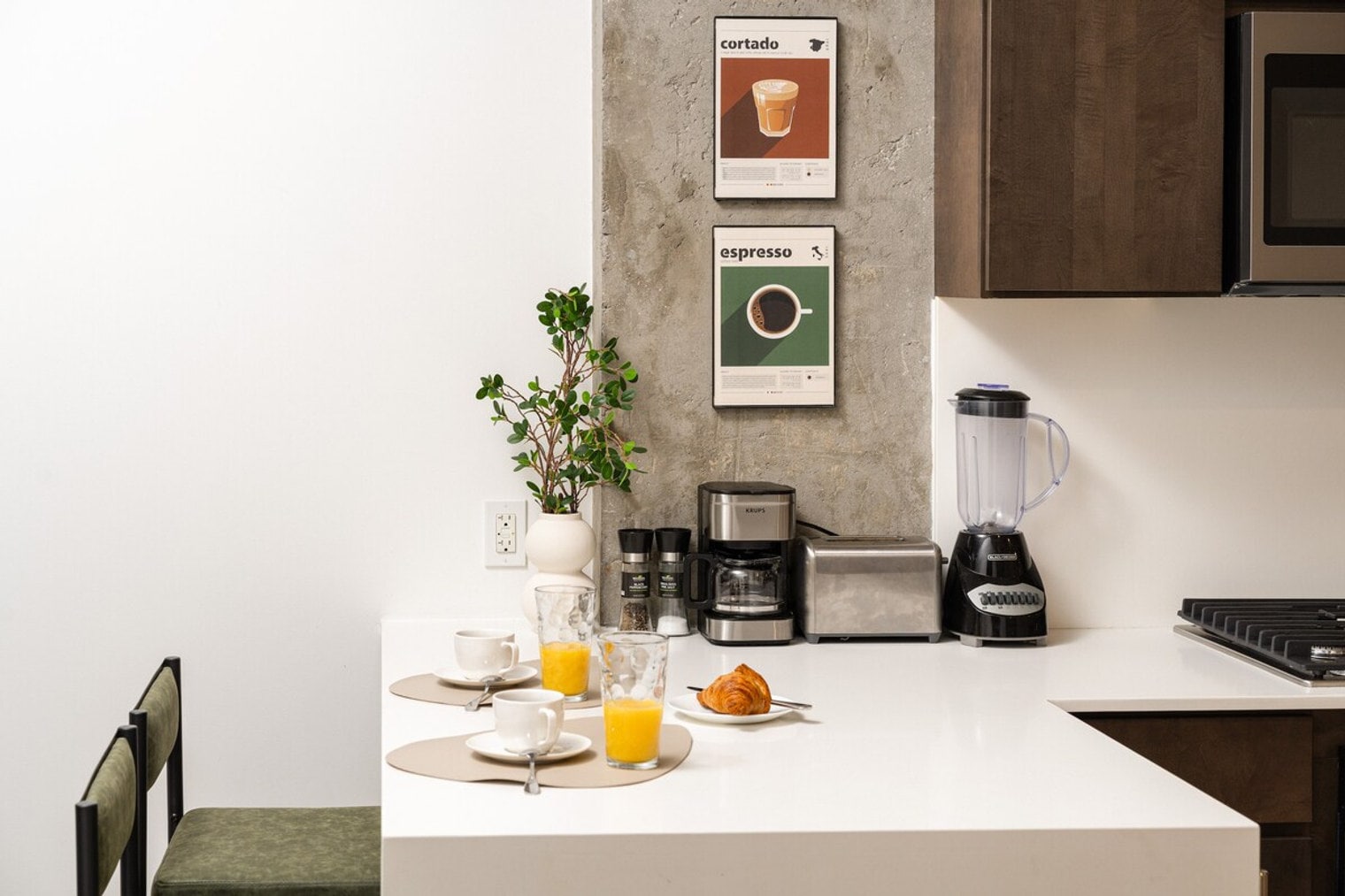 Building Photo - 119 W 24th St