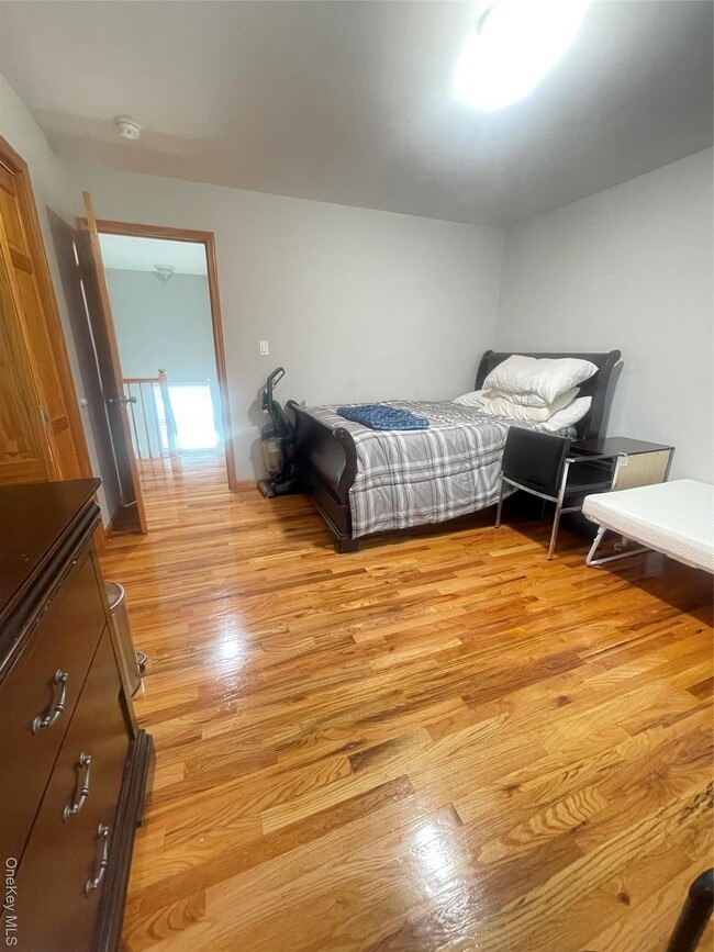 Building Photo - 1332 Star Ave