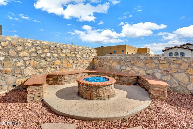 Building Photo - 12165 Dome Ct