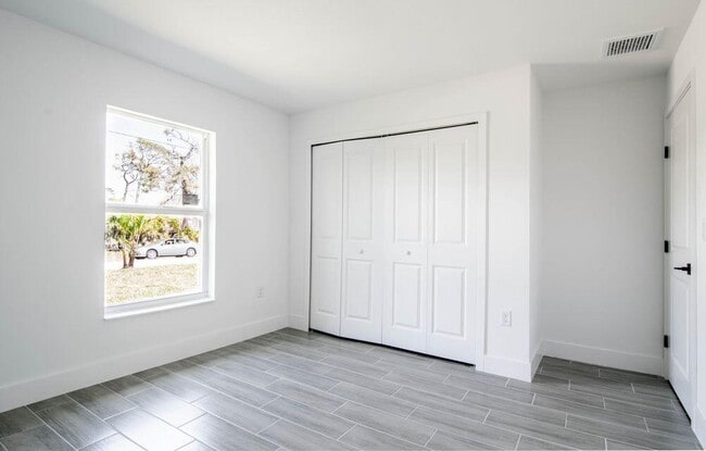 Building Photo - 10654 Washington Rd