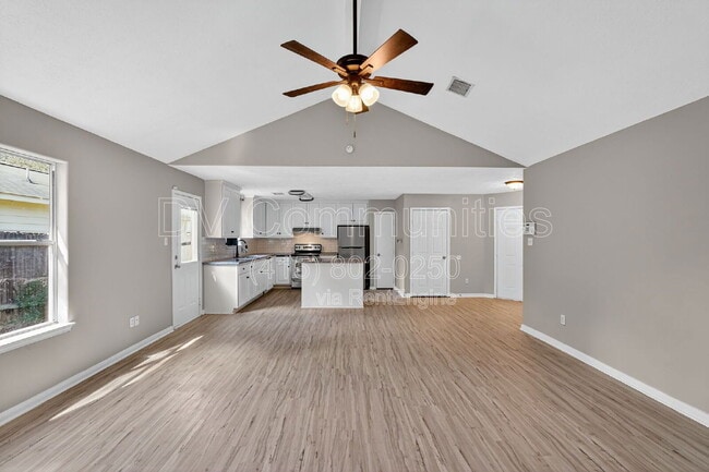 Building Photo - 16350 Many Trees Ln