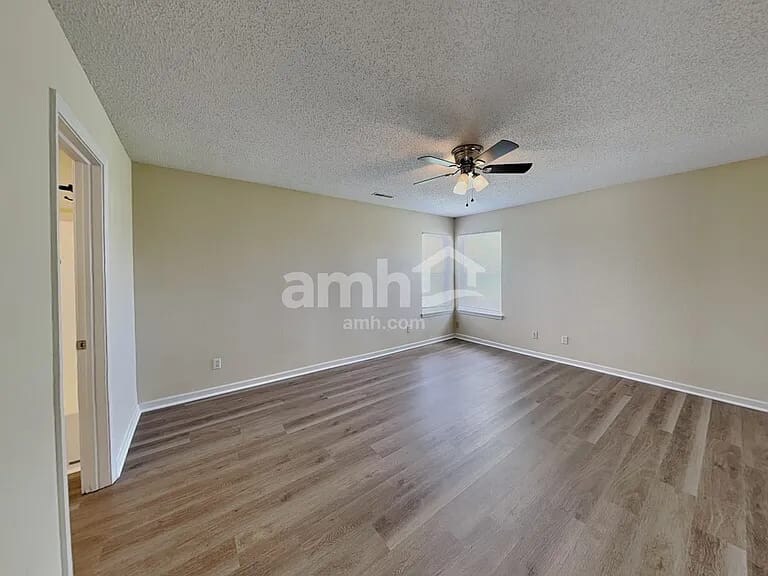 Building Photo - 1347 Egret Ln