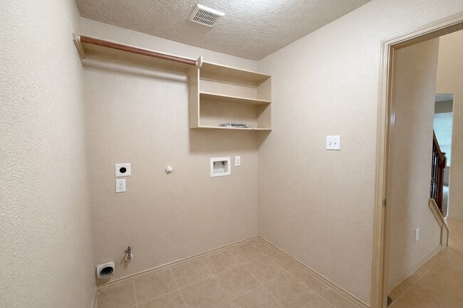 Building Photo - 11922 Harristown Drive