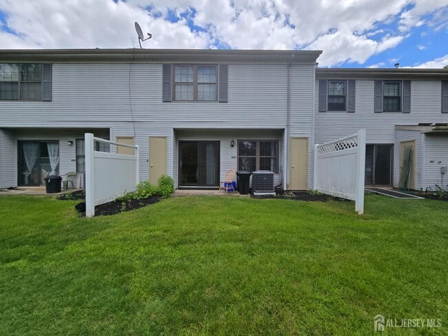 Building Photo - 452 Harwick Ct