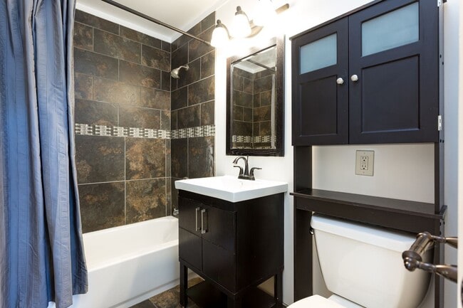 Building Photo - Spacious Single Family Home in Imperial Beach