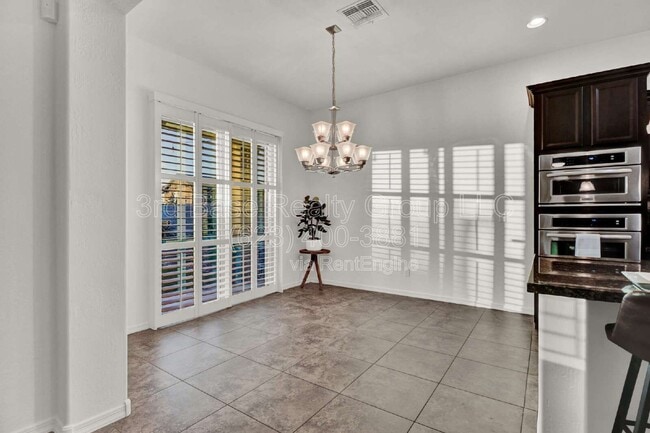 Building Photo - 20465 W Ridge Rd