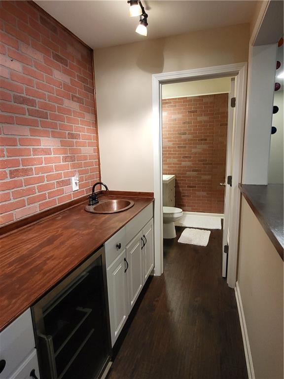 Building Photo - 5735 Riverside Bay