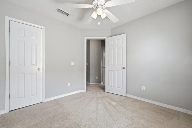 Building Photo - 339 Peggy Dr