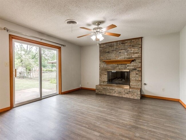 Building Photo - 1639 Westbrooke Terrace