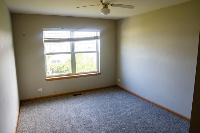 Building Photo - 371 McGrath Dr