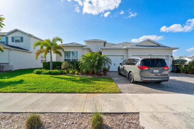 Building Photo - 17548 Canopy Ct