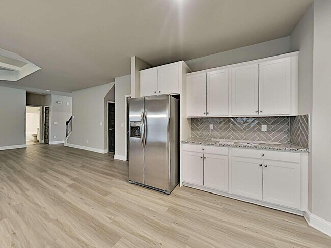 Building Photo - 1005 Overlook Walk Way