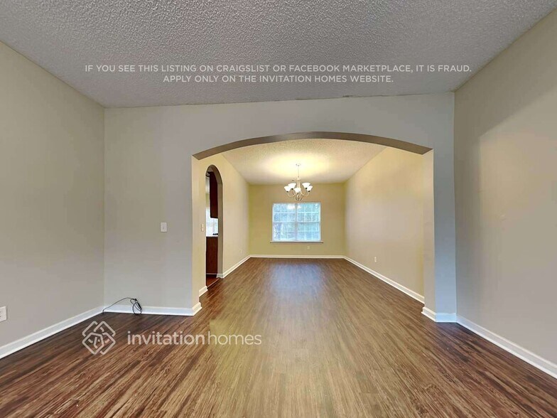 Building Photo - 6716 Delaware Bend