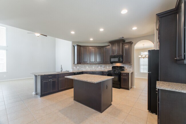 Building Photo - 8 Florentino Vine Pl