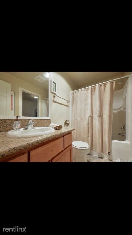 Building Photo - 2 br, 2 bath Condo - 4763 Morris Ave S #R201
