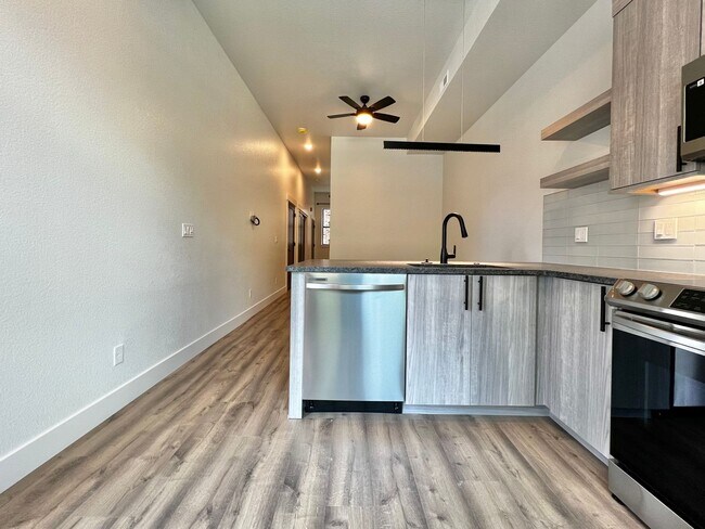 Building Photo - Newer Build in Downtown Loveland Apartments!