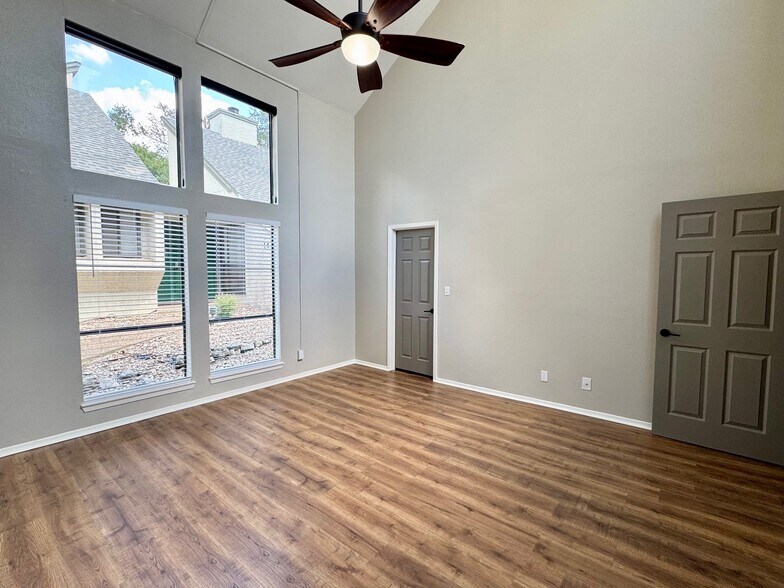 Building Photo - 30 Casa Verde