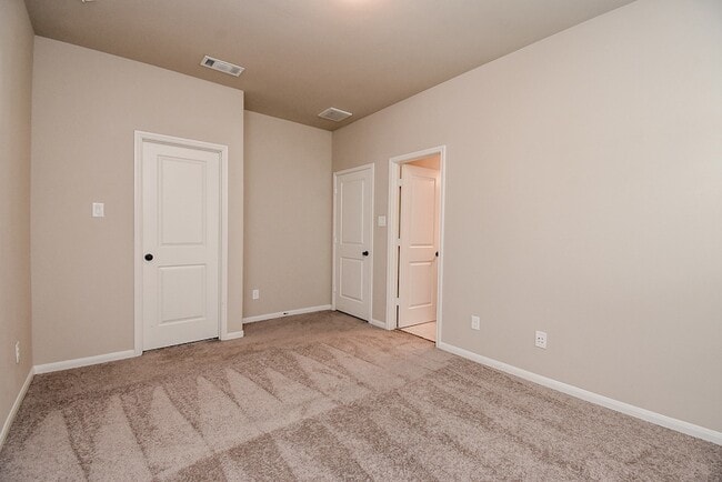 Building Photo - 10106 Cypress Path