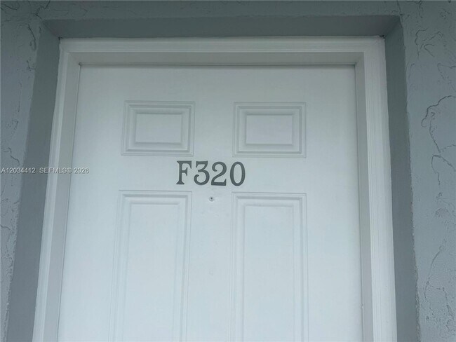Building Photo - 1725 W 60th St