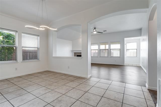 Building Photo - 229 Bluefinch Dr