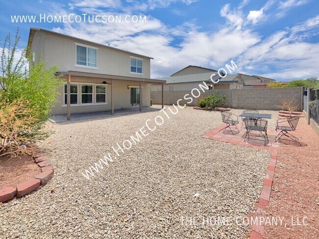 Building Photo - 1034 W Camino Hombre Viejo