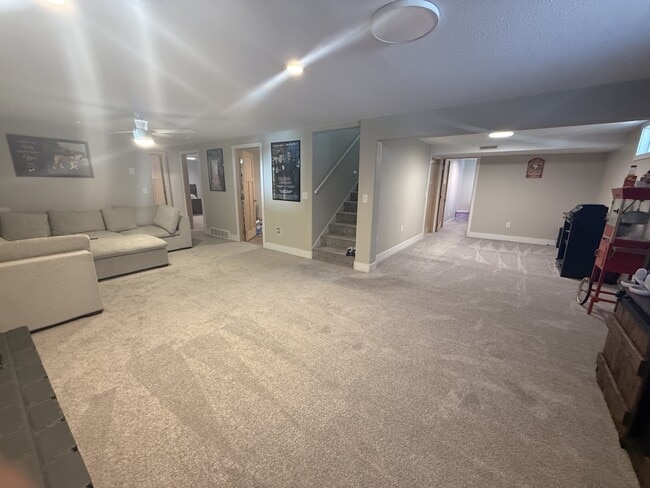 Building Photo - 3418 Flagstone Dr