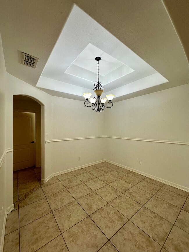 Building Photo - 1909 Ezekiel St