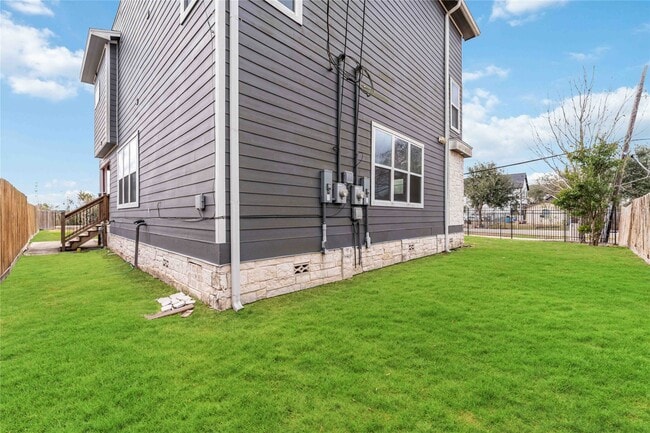 Building Photo - 9495 Jutland Rd