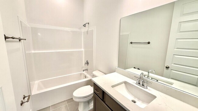 Building Photo - 5695 Pleasant Pk Pl