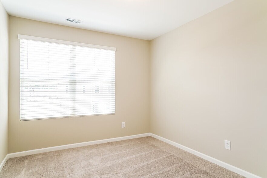 Building Photo - 338 Stone Arbor Wy