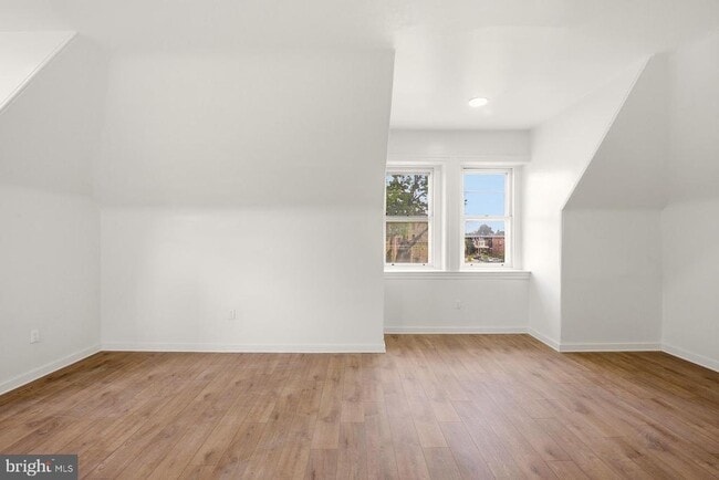 Building Photo - 6012 Ridge Ave